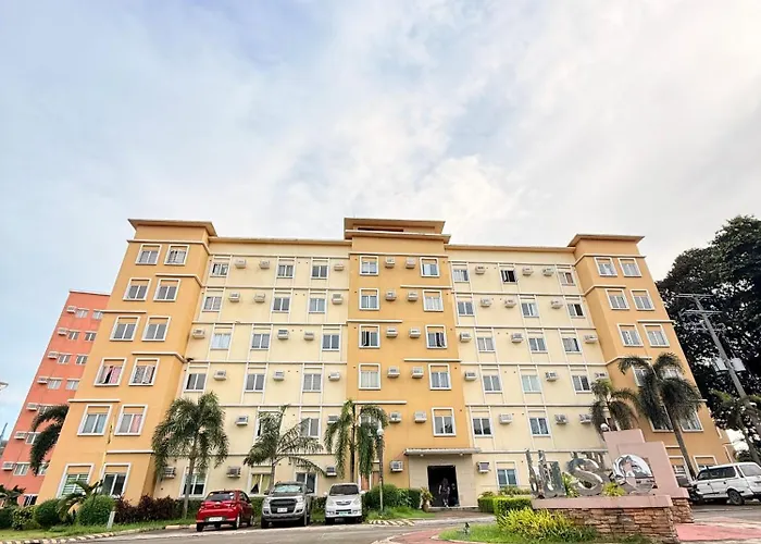 Hyde Away Staycation Aparthotel Manila